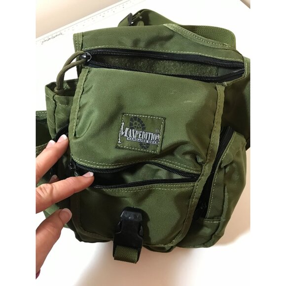Maxpedition Green Tactical Shoulder Bag With Multiple Compartments & Adjustable - Picture 13 of 16